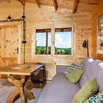 Domek letniskowy Na Wzgórzu, Jacuzzi, Staw Z Możliwością łowienia Ryb, Cisza, Spokój Barczewo