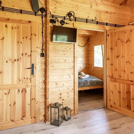 Chatka na Wzgórzu, Jacuzzi dodatkowo płatne,Staw z możliwością łowienia ryb * Barczewo